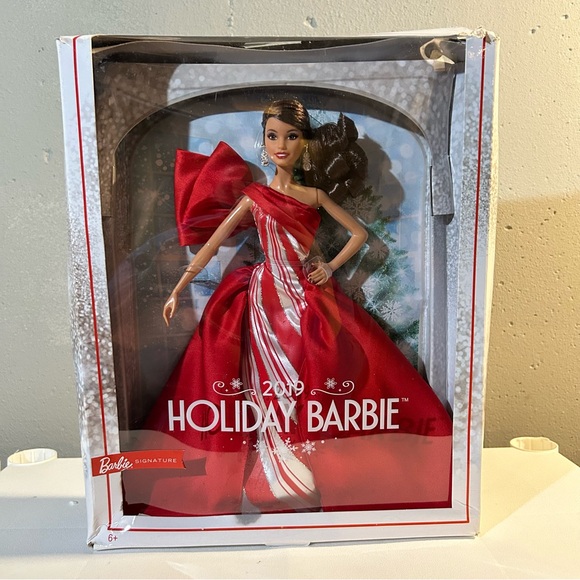 Barbie Other - 2019 brunette holiday barbie